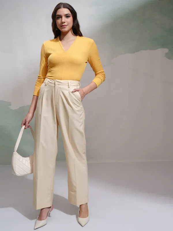 Solid Regular Fit Casual Trouser