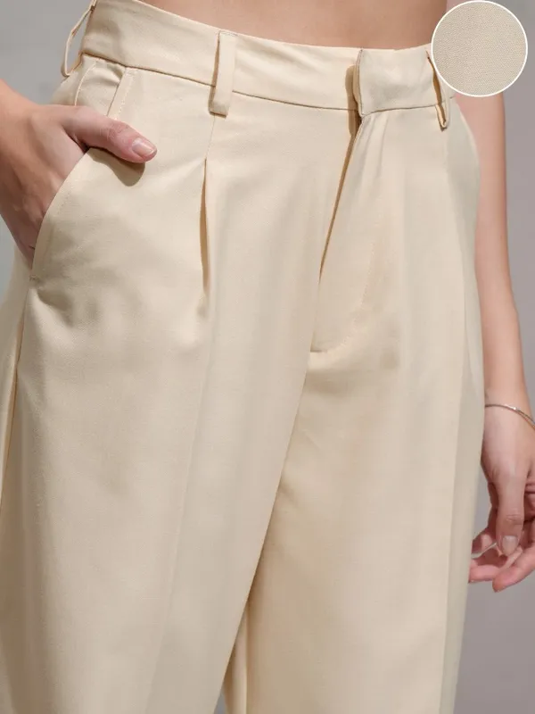Solid Regular Fit Casual Trouser