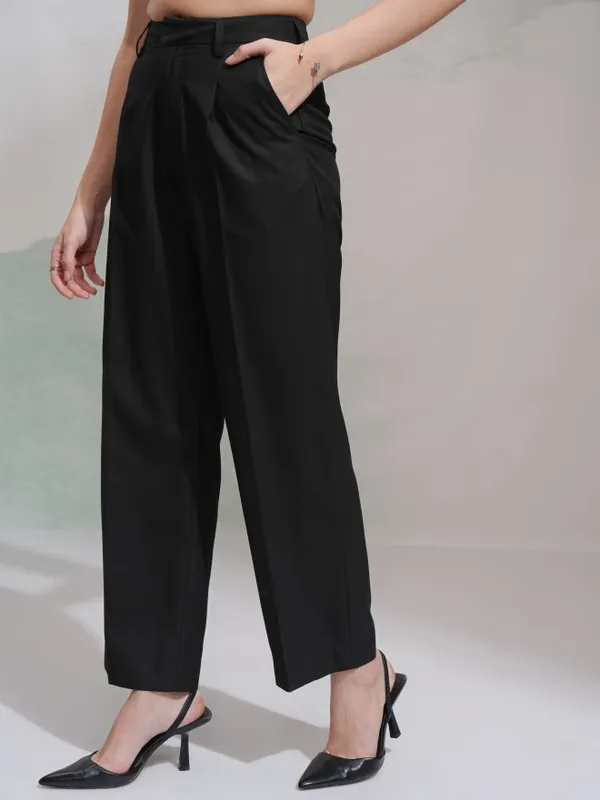 Tokyo Talkies Women Black Solid Wide Leg Casual Trouser