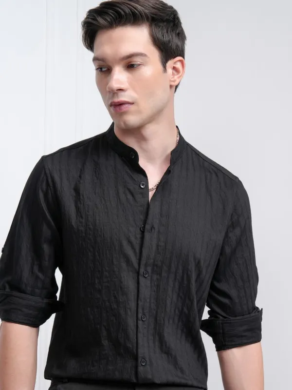 Highlander Men Black Checked Slim Fit Casual Shirt