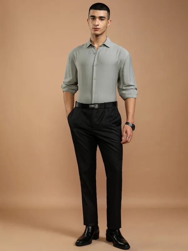 Men Relaxed Fit Casual Shirt