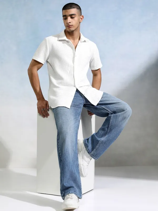 Highlander Men White Textured Slim Fit Casual Shirt