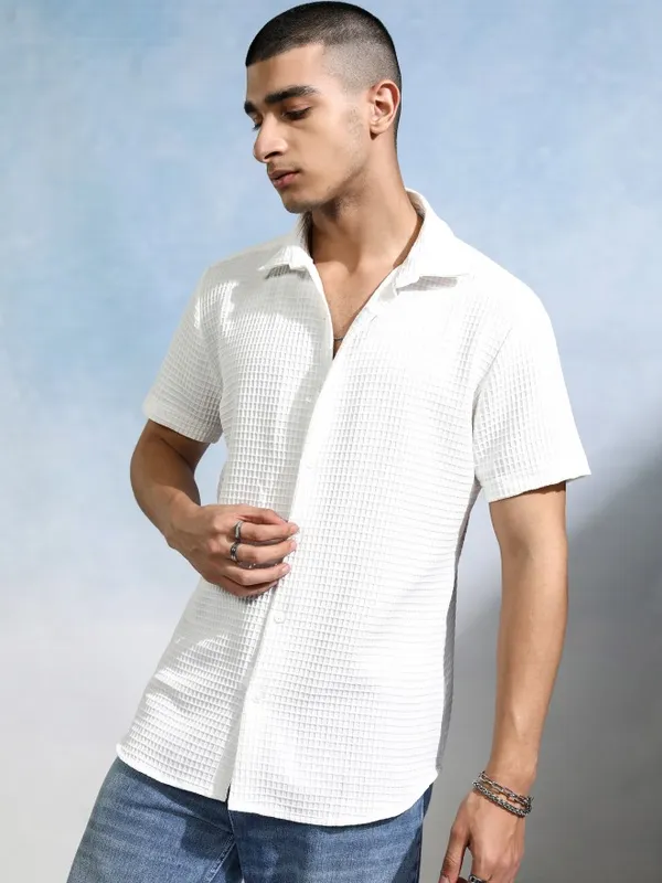 Highlander Men White Textured Slim Fit Casual Shirt