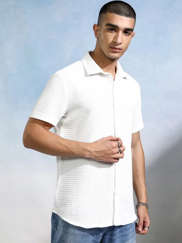 Highlander Men White Textured Slim Fit Casual Shirt