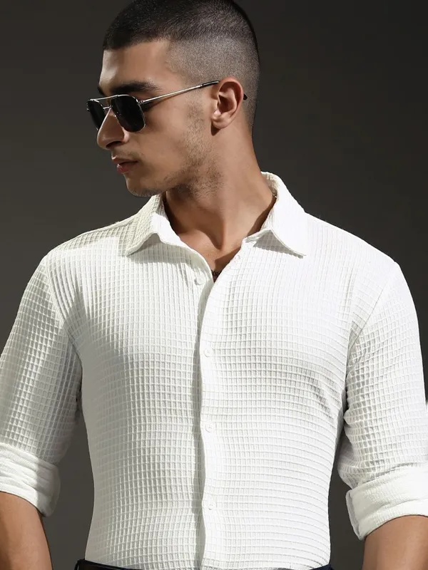Highlander Men White Textured Slim Fit Casual Shirt