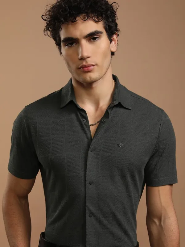 Highlander Men Grey Checked Slim Fit Casual Shirt