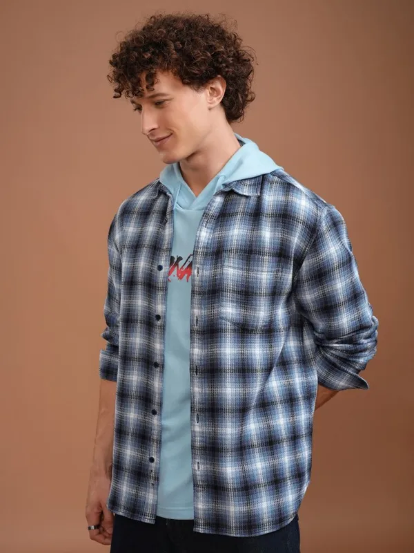 Highlander Men Blue Checked Relaxed Fit Casual Shirt