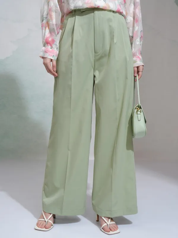 Tokyo Talkies Women Green Solid Regular Fit Casual Trouser