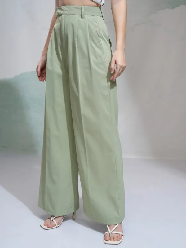Tokyo Talkies Women Green Solid Regular Fit Casual Trouser