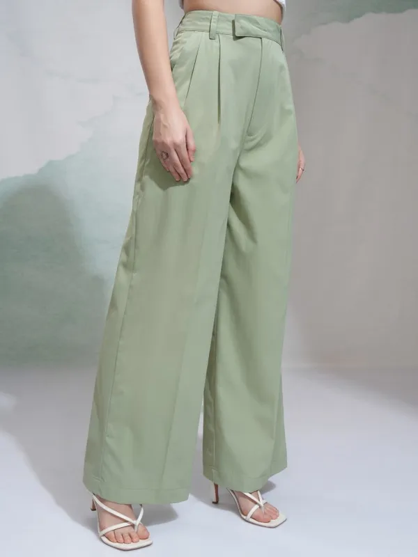 Tokyo Talkies Women Green Solid Regular Fit Casual Trouser