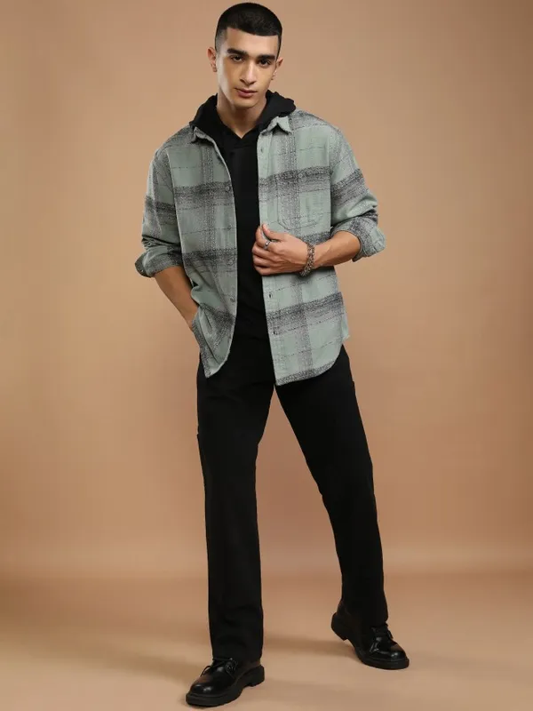 Highlander Men Teal Checked Relaxed Fit Casual Shirt