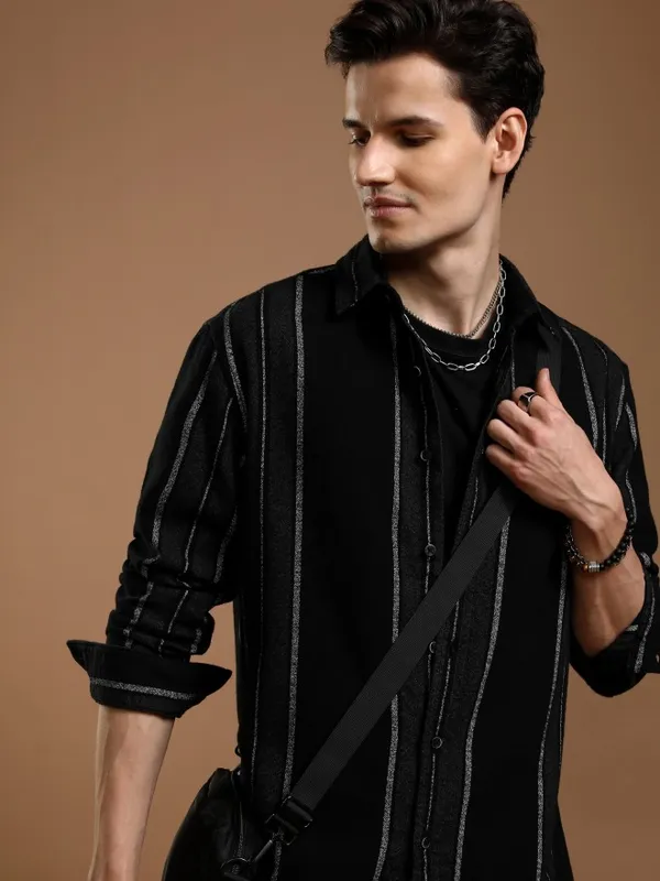 Highlander Men Black Striped Relaxed Fit Casual Shirt