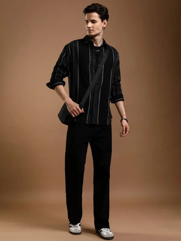 Highlander Men Black Striped Relaxed Fit Casual Shirt