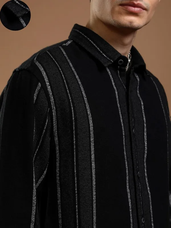 Highlander Men Black Striped Relaxed Fit Casual Shirt