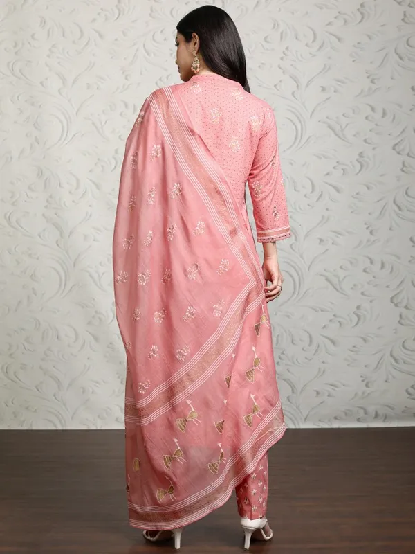 Vishudh Women Pink Printed Kurta With Trousers And Dupatta