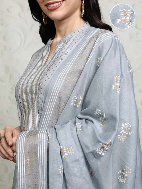 Vishudh Women Grey Printed Kurta With Trousers And Dupatta