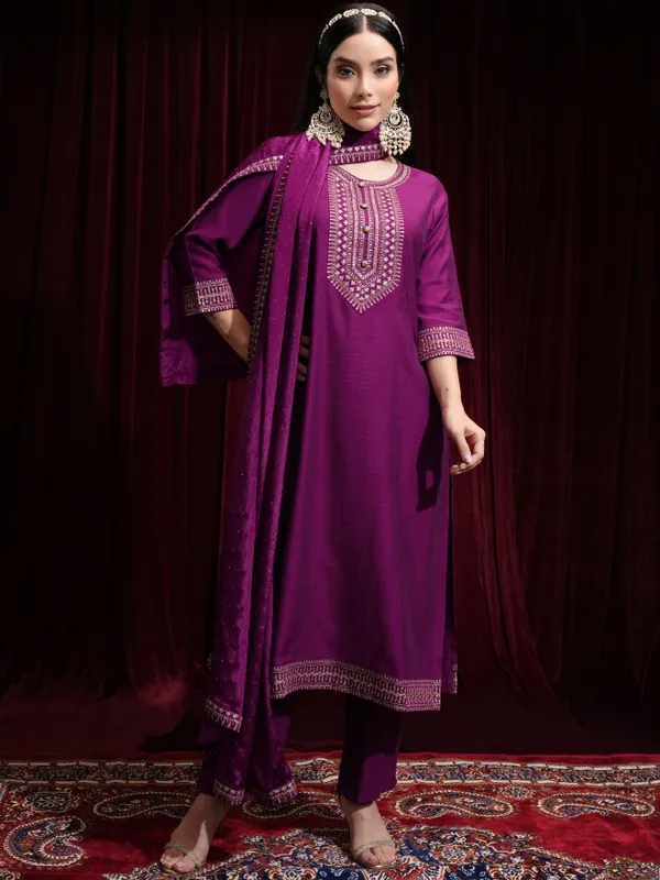 Vishudh Women Magenta Kurta With Palazzos And Dupatta