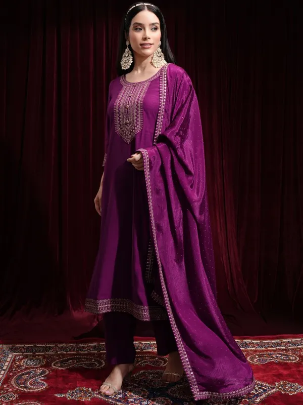 Vishudh Women Magenta Kurta With Palazzos And Dupatta