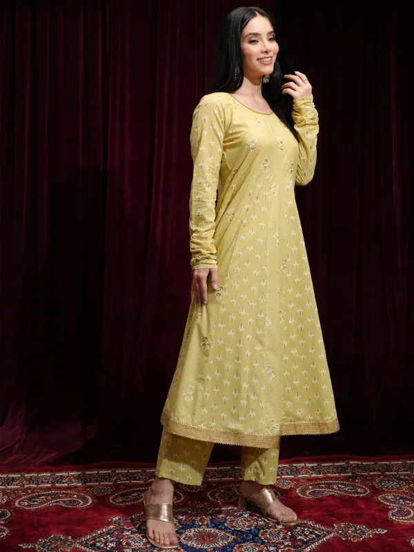 Vishudh Women Yellow Kurta With Trousers And Dupatta