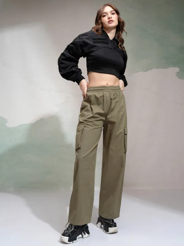 Tokyo Talkies Women Olive Solid Straight Fit Cargos
