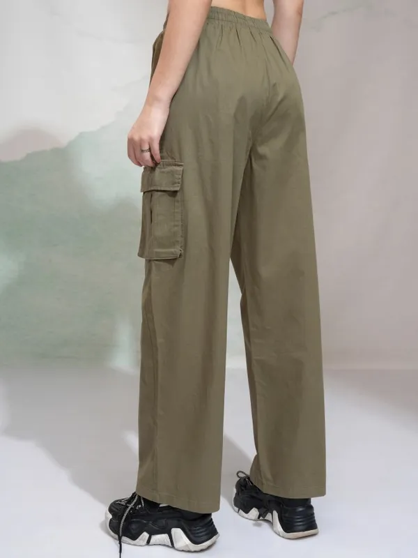 Tokyo Talkies Women Olive Solid Straight Fit Cargos