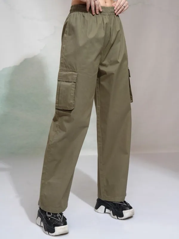 Tokyo Talkies Women Olive Solid Straight Fit Cargos