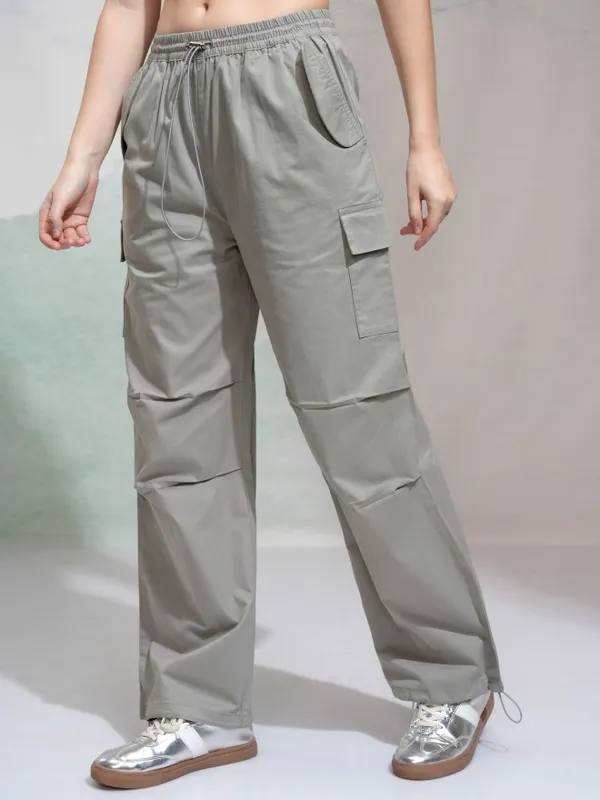 Tokyo Talkies Women Grey Solid Straight Fit Cargos