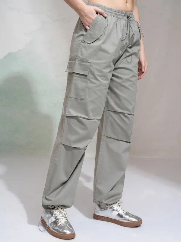 Tokyo Talkies Women Grey Solid Straight Fit Cargos