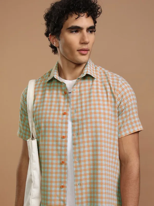 Highlander Men Blue Checked Slim Fit Casual Shirt