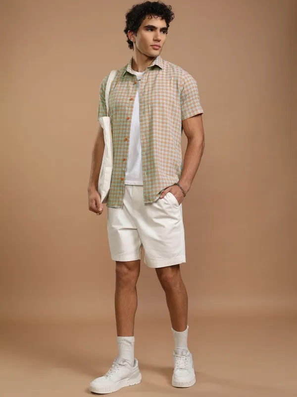 Highlander Men Blue Checked Slim Fit Casual Shirt