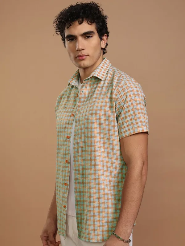 Highlander Men Blue Checked Slim Fit Casual Shirt