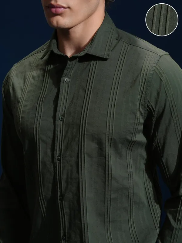 Highlander Men Green Striped Slim Fit Casual Shirt