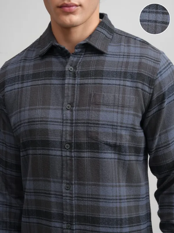 Highlander Men Blue Checked Slim Fit Casual Shirt