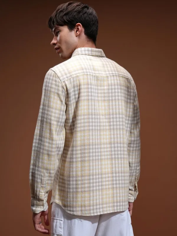 Highlander Men Yellow Checked Slim Fit Casual Shirt
