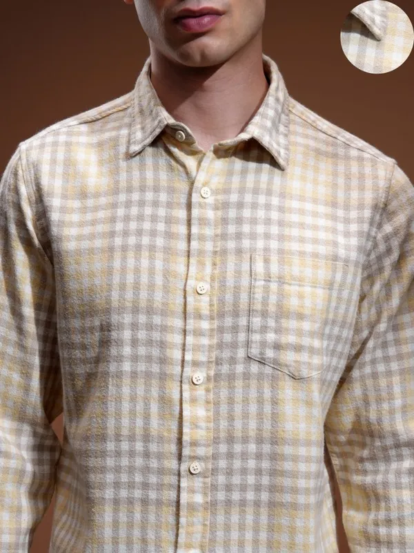 Highlander Men Yellow Checked Slim Fit Casual Shirt