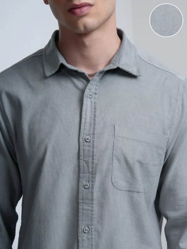 Highlander Men Grey Solid Slim Fit Casual Shirt