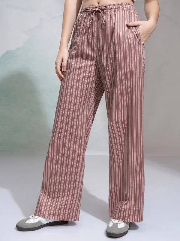 Tokyo Talkies Women Rust Solid Regular Fit Casual Trouser