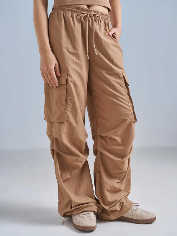 Street By Tokyo Talkies Women Brown Solid Loose Fit Cargos