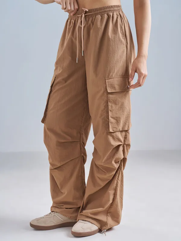 Street By Tokyo Talkies Women Brown Solid Loose Fit Cargos