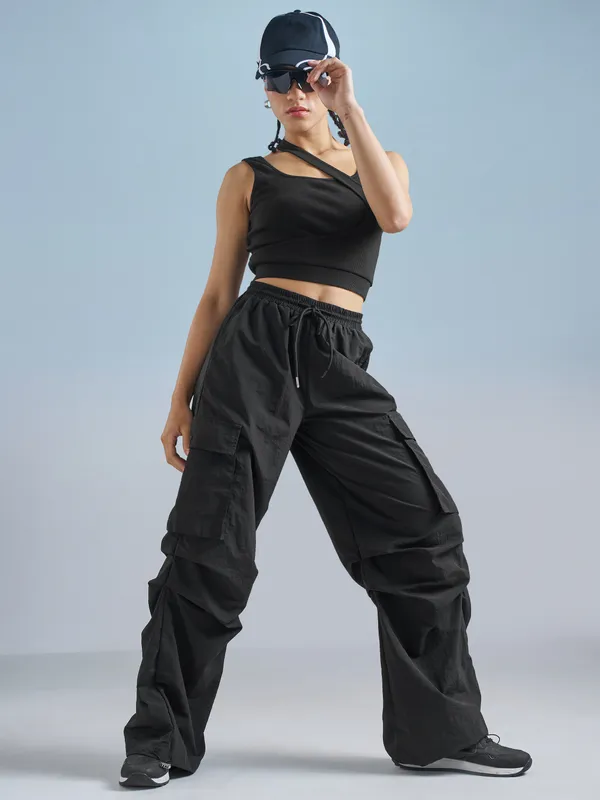 Street By Tokyo Talkies Women Black Solid Loose Fit Cargos