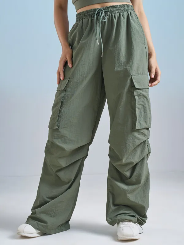 Street By Tokyo Talkies Women Green Solid Loose Fit Cargos