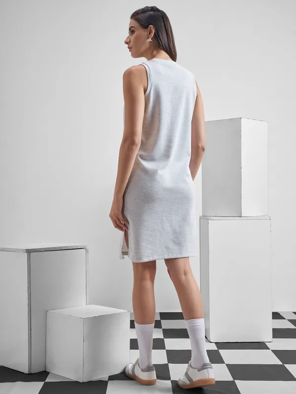 Street By Tokyo Talkies Women Grey Solid T-Shirt Dress