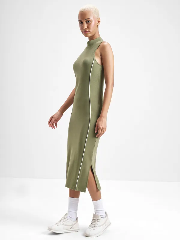 Street By Tokyo Talkies Women Olive Solid Bodycon Dress