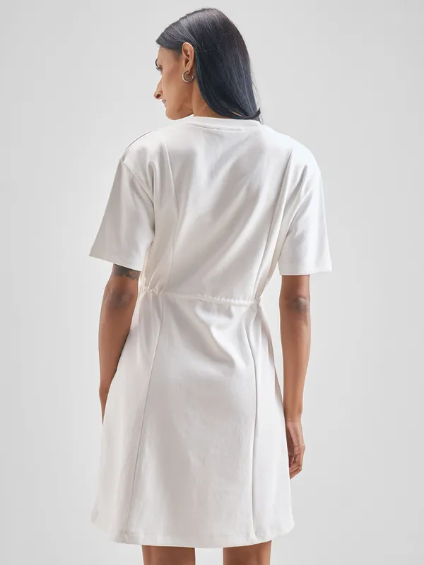 Street By Tokyo Talkies Women White Solid Fit And Flare Dress