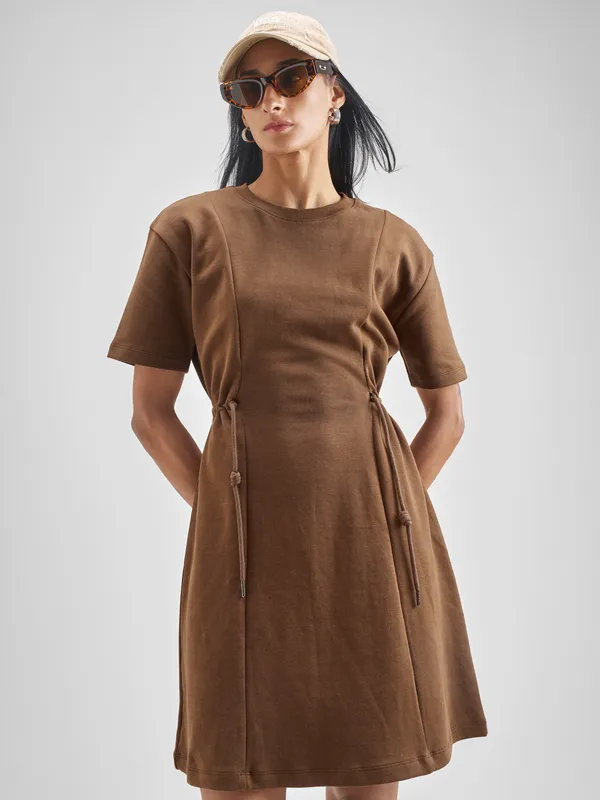 Street By Tokyo Talkies Women Brown Solid Fit And Flare Dress