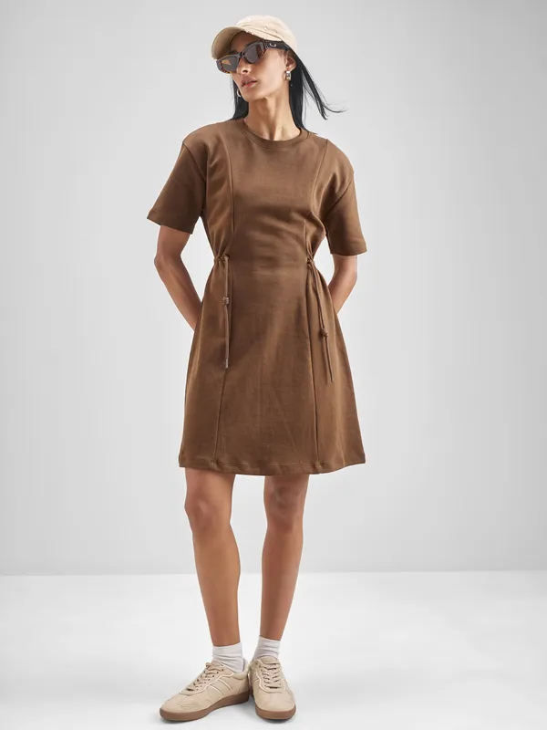 Street By Tokyo Talkies Women Brown Solid Fit And Flare Dress