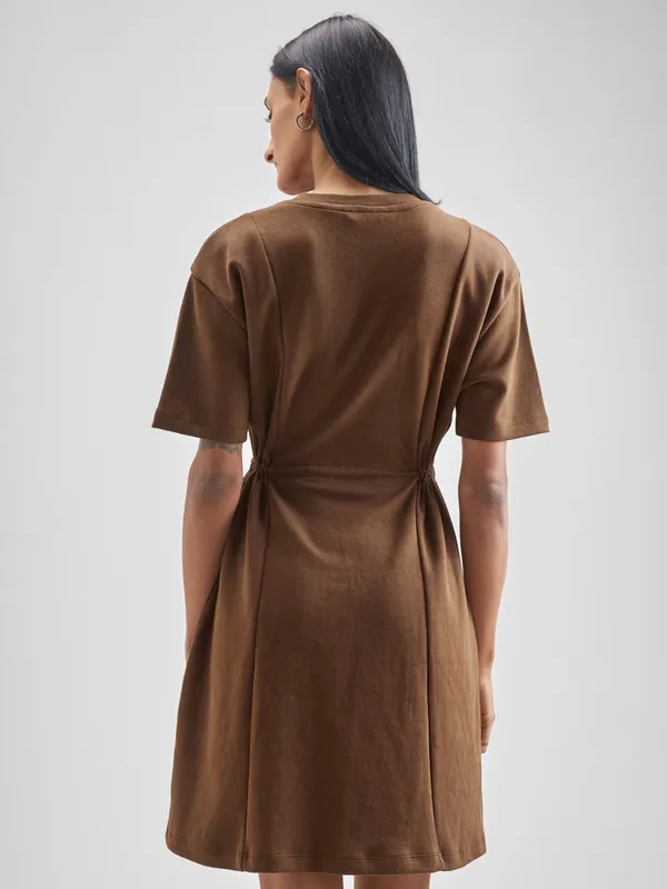 Street By Tokyo Talkies Women Brown Solid Fit And Flare Dress