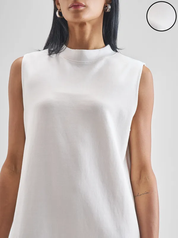 Street By Tokyo Talkies Women White Solid Maxi Dress