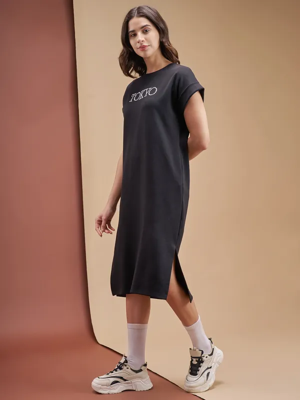 Street By Tokyo Talkies Women Black Solid T-shirt Dress