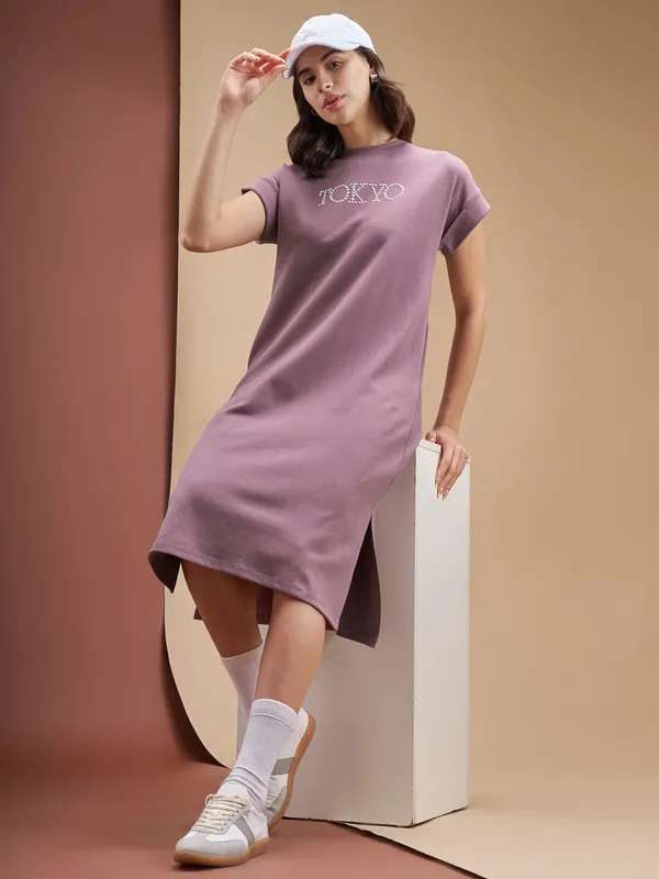 Street By Tokyo Talkies Women Purple Solid T-shirt Dress